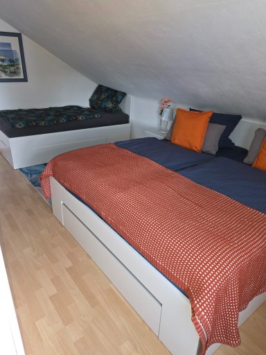 SZ mit Doppel- und Einzelbett!